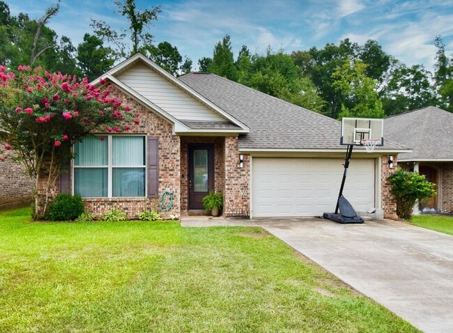 Photo - 3 Bed, 2 Bath Home in Ruston