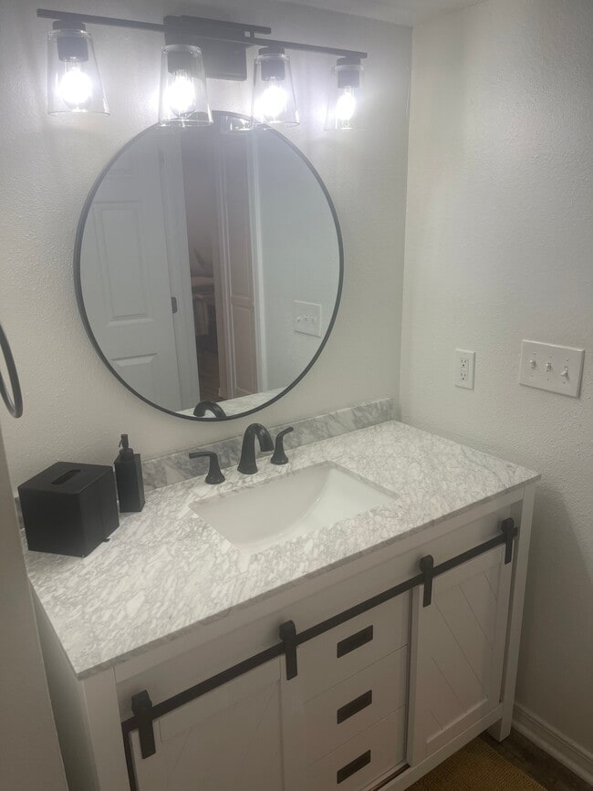 Photo - 1282 Beach Blvd Unidad 123