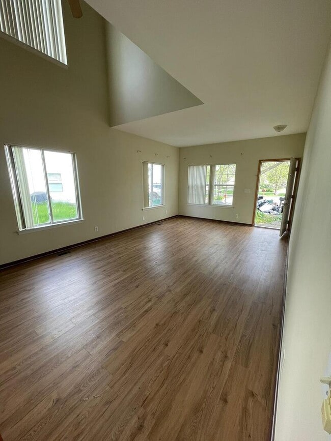 Photo - 14238 S Newberg Ct