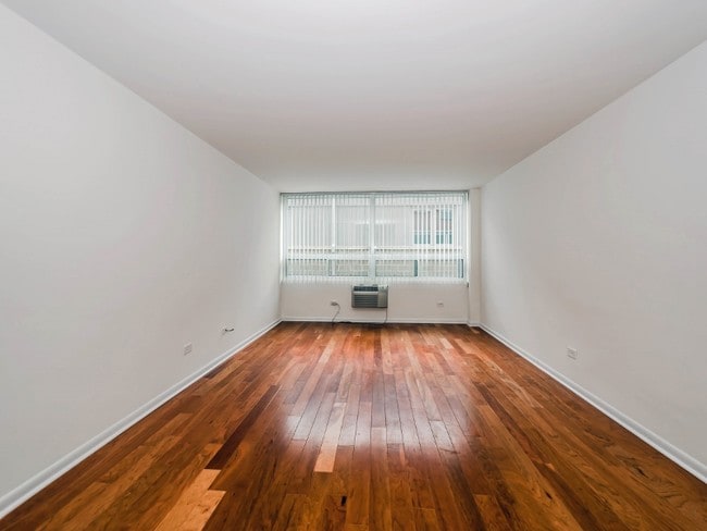 Photo - Presidential Apartments