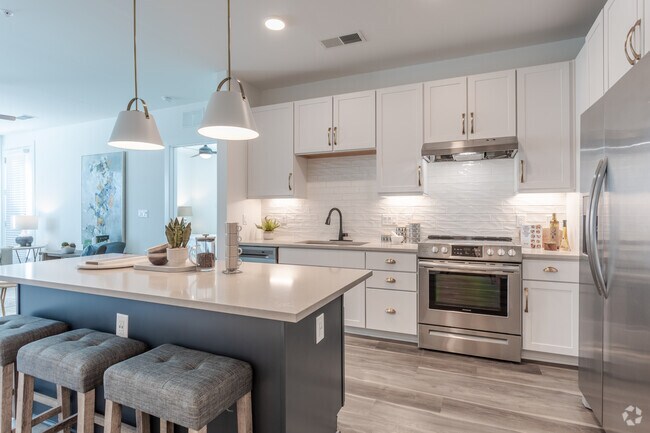 2BR, 2BA - 1097SF B1 - Kitchen - The Pace at Holding Village