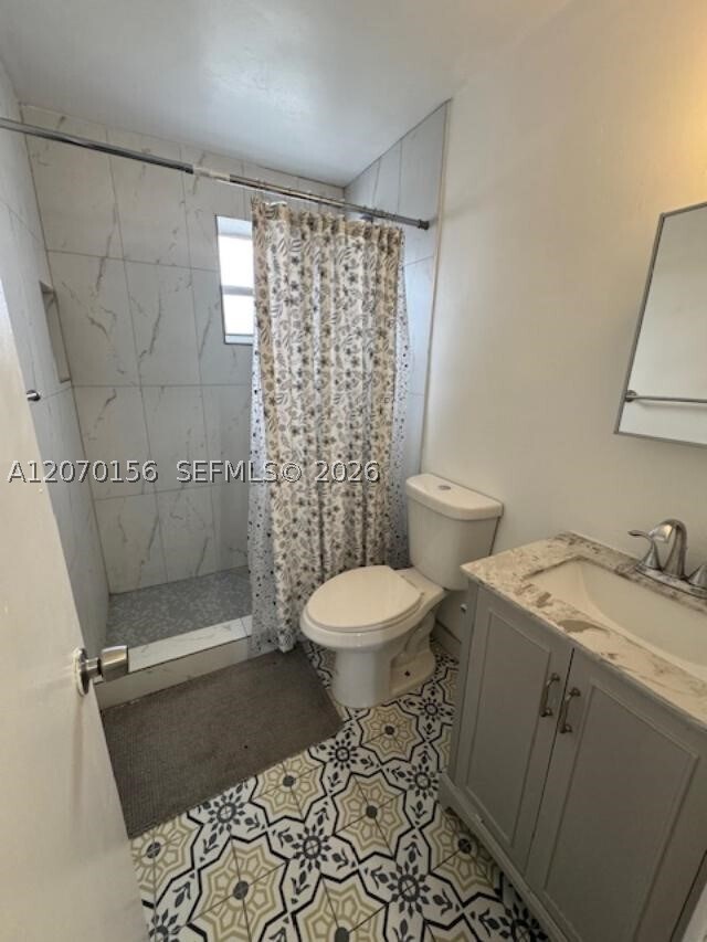 927 NW 7th St