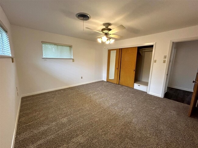 Photo - 1902 Gillette St