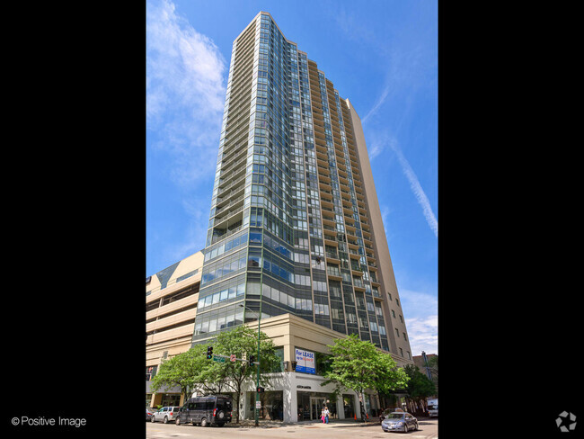 Building Photo - 111 W Maple St Rental
