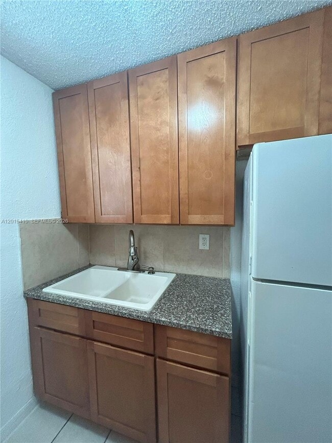 5814 NE 4th Ct Unit 3