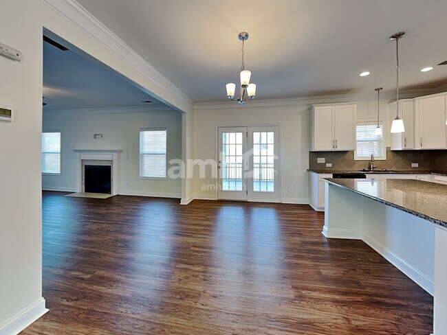 Photo - 564 Whitebark Ln