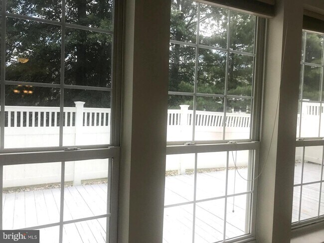 301 Deer Run Ct