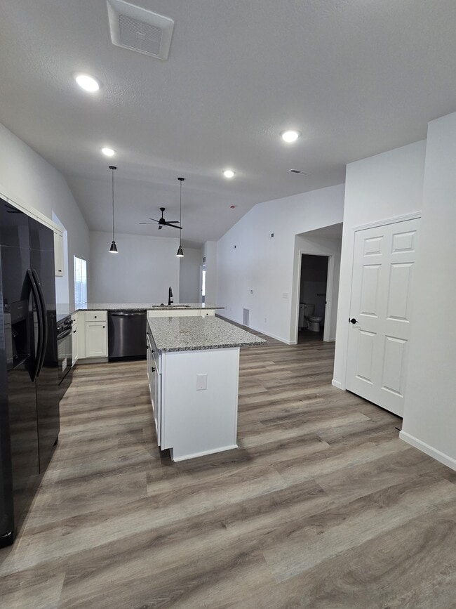 Photo - 2061 Prosperity Way