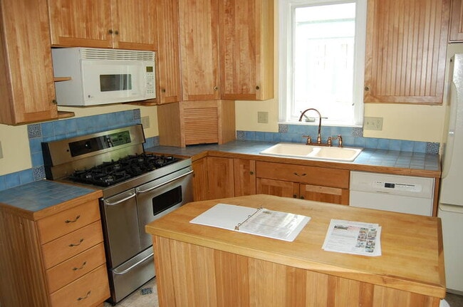 Photo - 312 Allen St