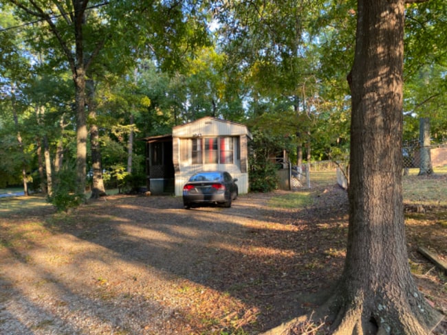 Photo - 5027 Henderson Cir