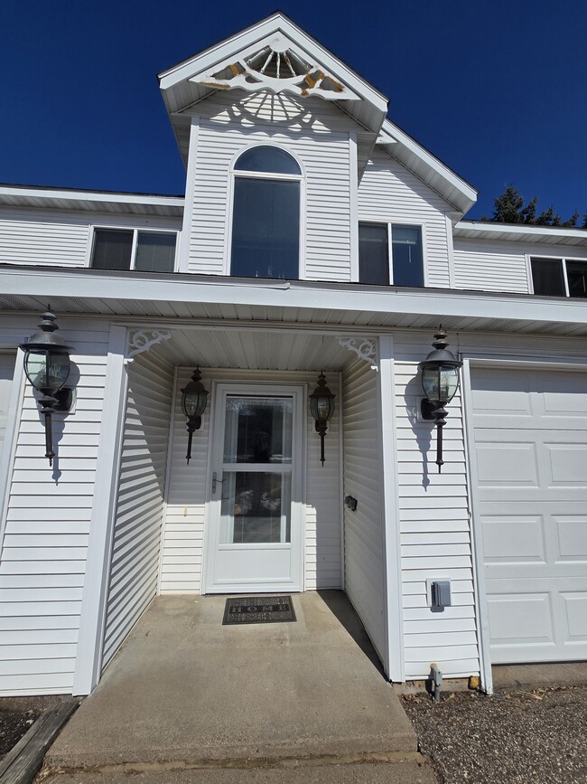 Entrada cubierta - 1640 Terrill St