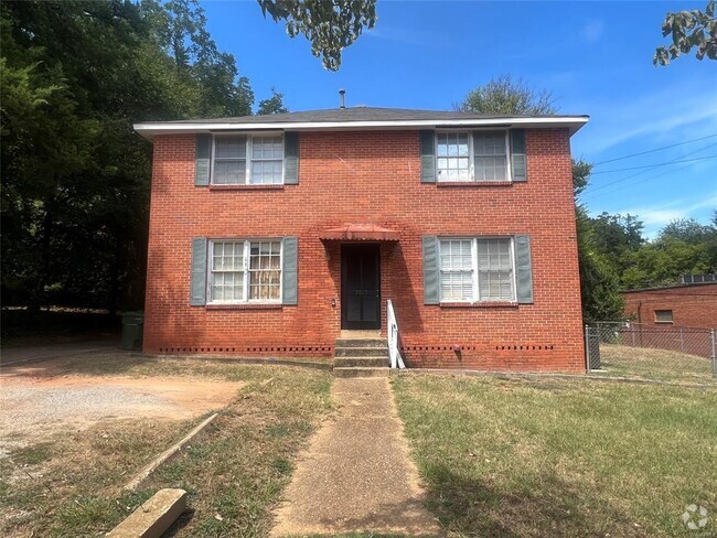 Building Photo - 3017 McQueen St Rental