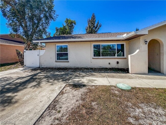 Photo - 18660 Miami Blvd