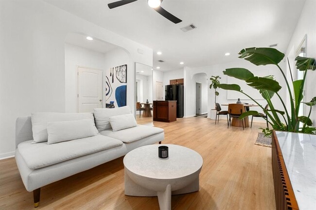 Photo - 4613 Graceful Ln