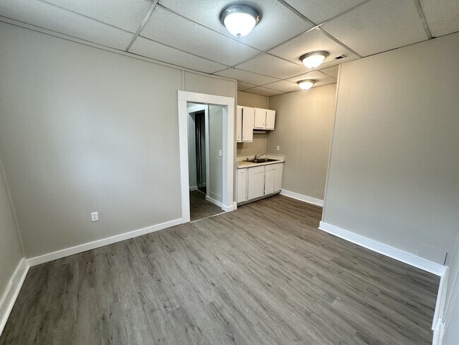 Photo - 1728 Princeton Ave SW