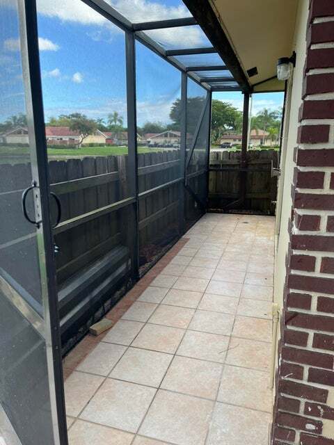 Photo - 4423 Woodstock Dr