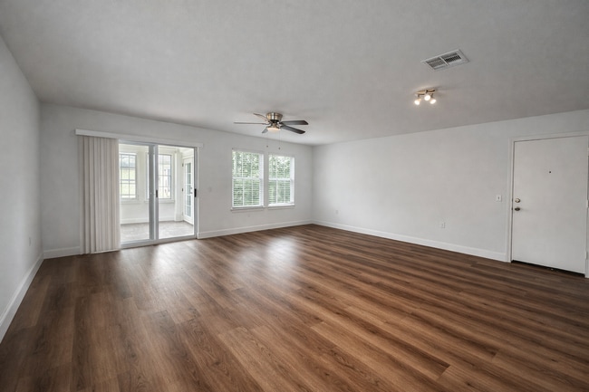 Photo - 4 Bed 2.5 Bath NEW MANAGEMENT!!!