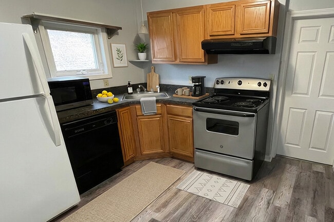 Photo - 336 Washington Ave Unit 1