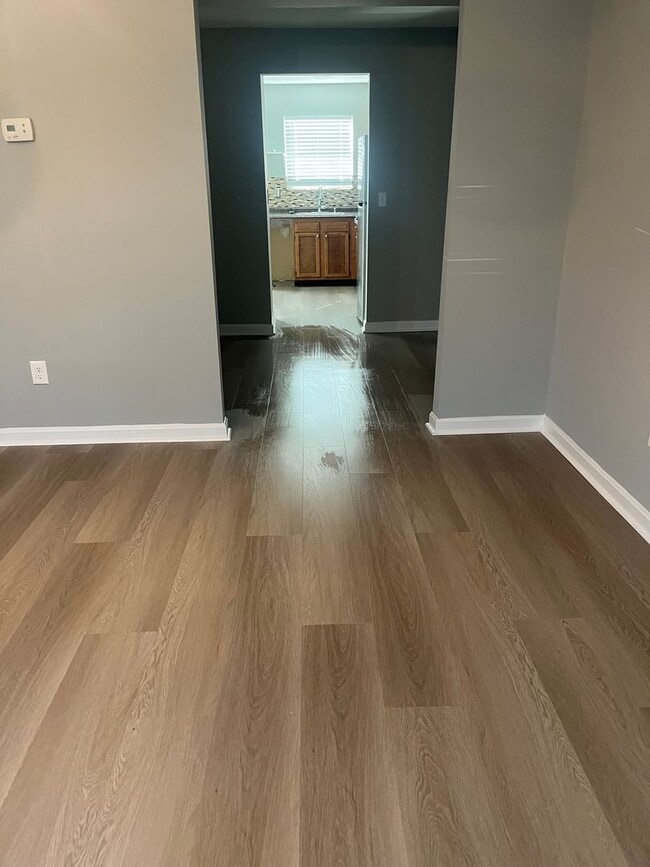 Photo - BEAUTIFUL, LARGE 3 BEDROOM RE-MODELED TOWN HOME! END OF GROUP HUGE FENCED IN YARD WITH A DECK! IT...