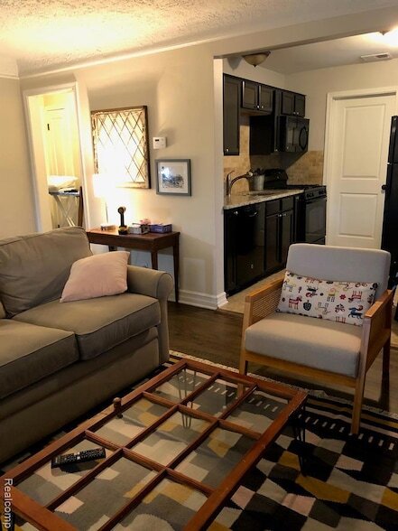 Photo - 26348 Alger St