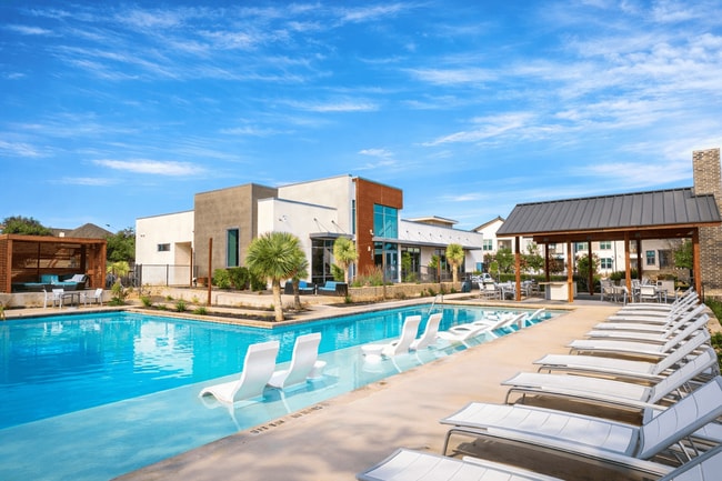 Building Photo - Hardy Oak