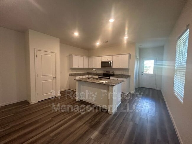 1805 Chapel Hl Rd