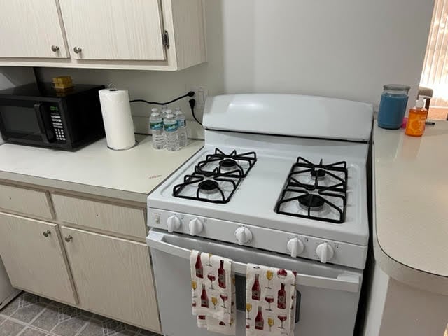 Photo - 1700 SW 16th Ct Unidad A3