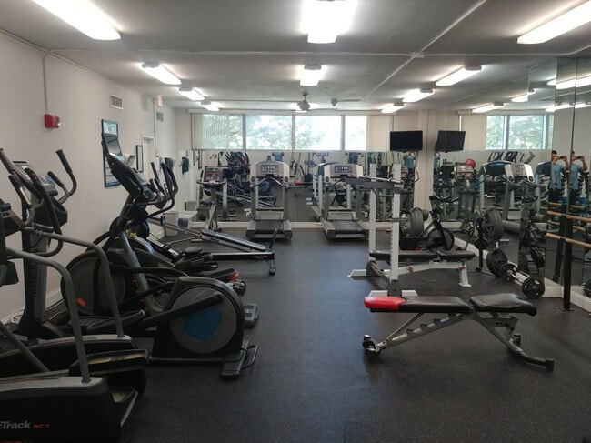 Photo - 2655 Collins Ave Unit 602