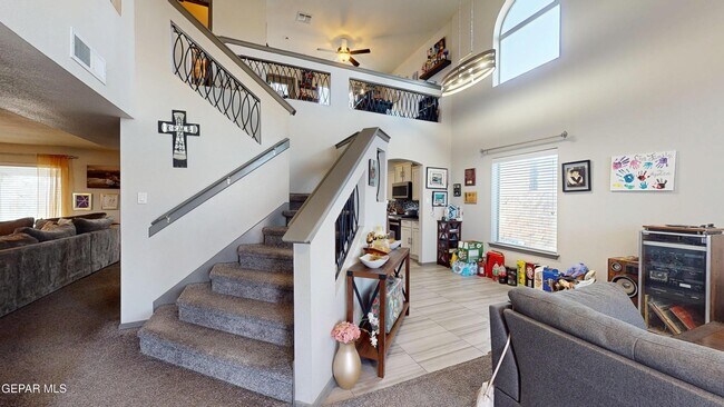 Photo - 240 S Halstead Dr