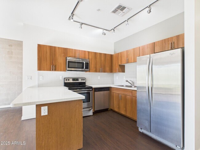 Photo - 4700 N 40th St