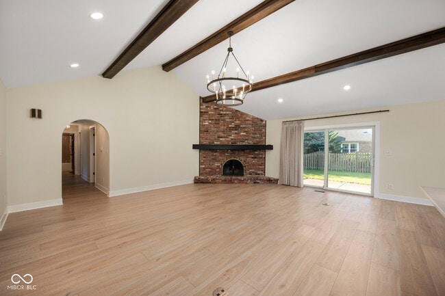 Photo - 910 Williamsburg Ln