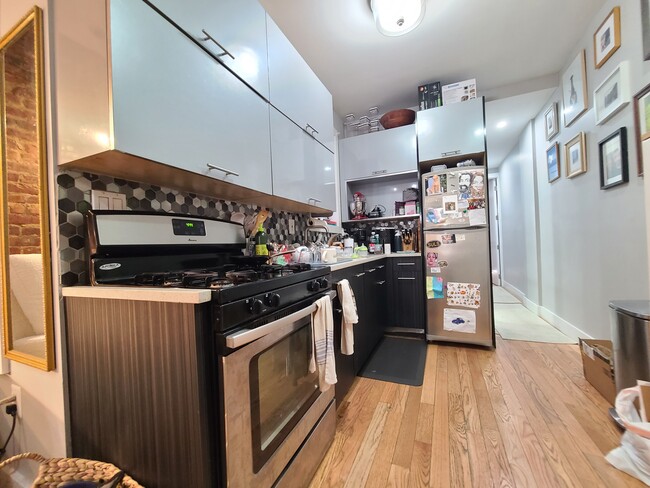 1180 Halsey St Unit 3