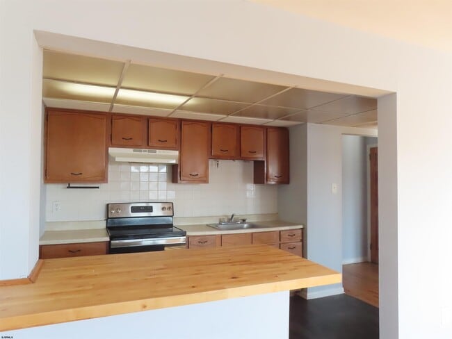 Photo - 139 N Dorset Ave