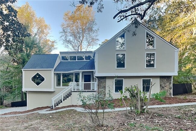 Building Photo - 2755 Whitehurst Dr