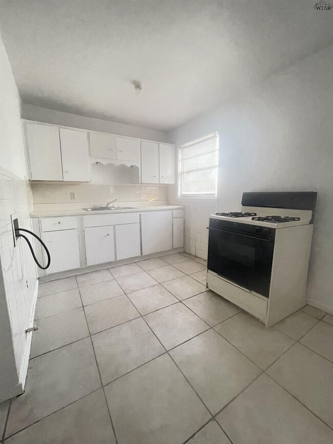 Photo - 1807 Westcliff Dr