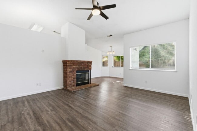 Photo - 3345 W Stuart Ave