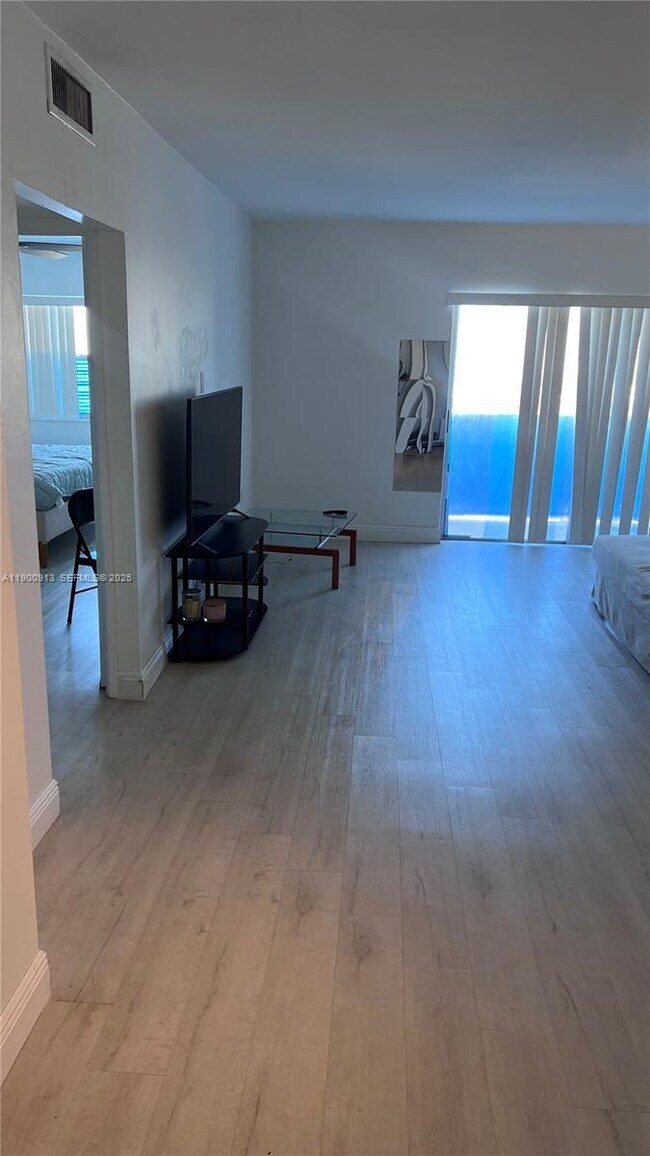 Photo - 400 Kings Point Dr Unit 1416