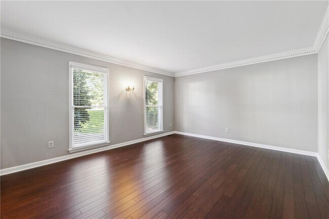 Photo - 3761 Ridge Rd SE