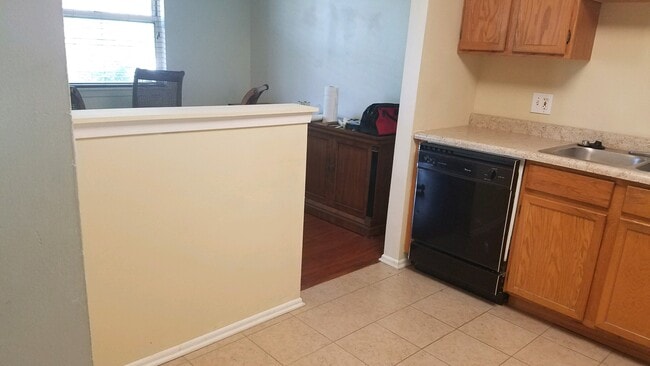 Photo - 2869 Meadow Ln