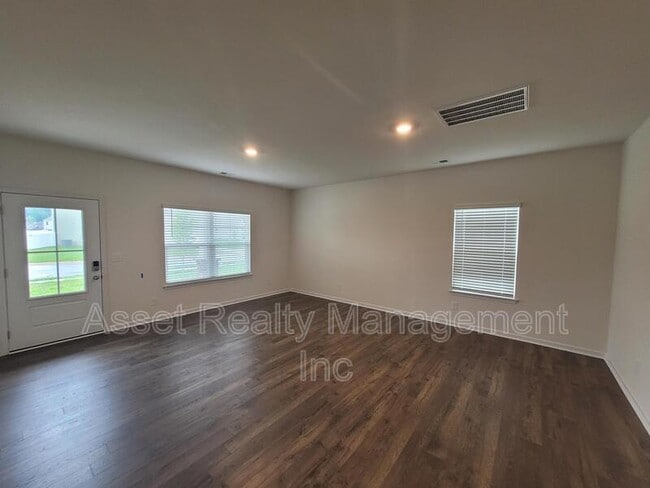 Photo - 4714 Willow Bluff Cir
