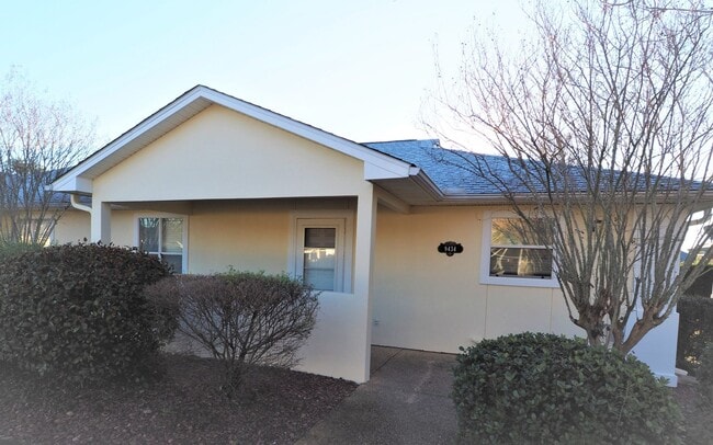 Photo - Home in Glenlakes Subdivision!