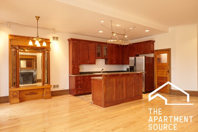 Photo - 2052 N Cleveland Ave Unit 1