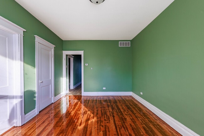 Photo - 1445 S Kostner Ave