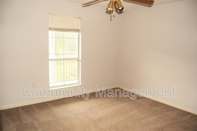 Photo - 2639 Nannette Dr Unit 1b