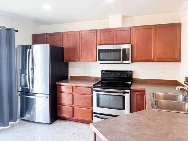Photo - 131 Matthew Paul Way