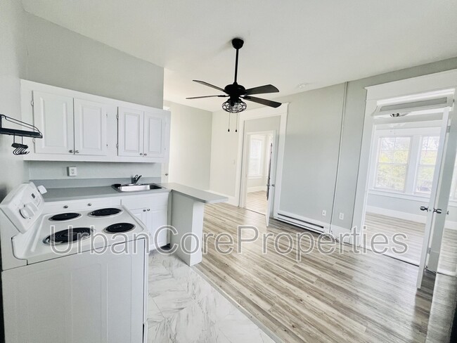 Photo - 419 4th St N Unit #5