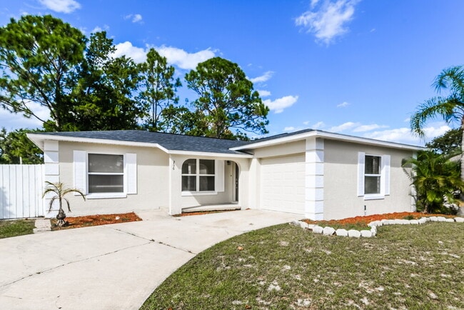 Building Photo - 206 Loch Low Dr