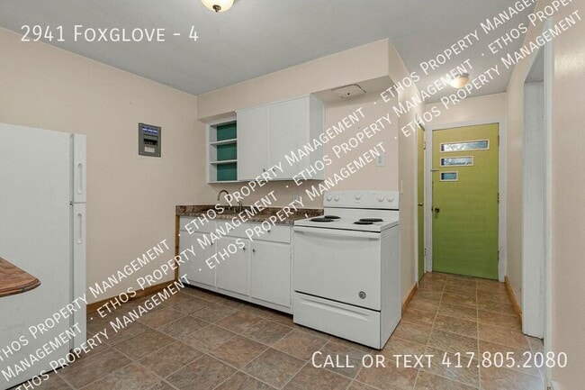 Photo - 2941 Foxglove-4 Unit 4