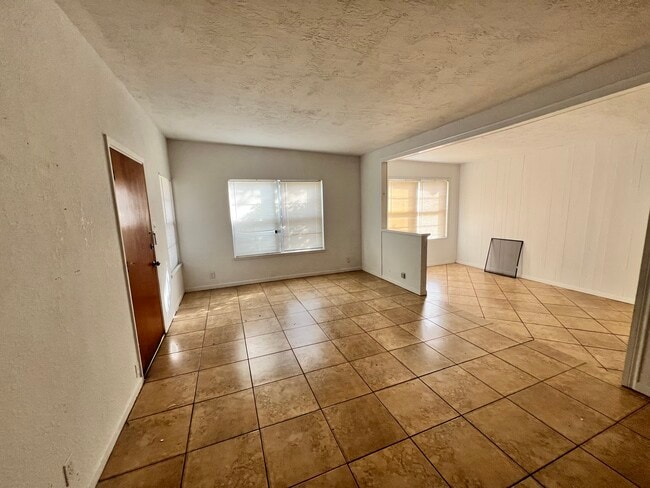 4510 N Shea Pky