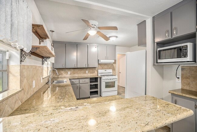 Photo - 1526 15th Ave N